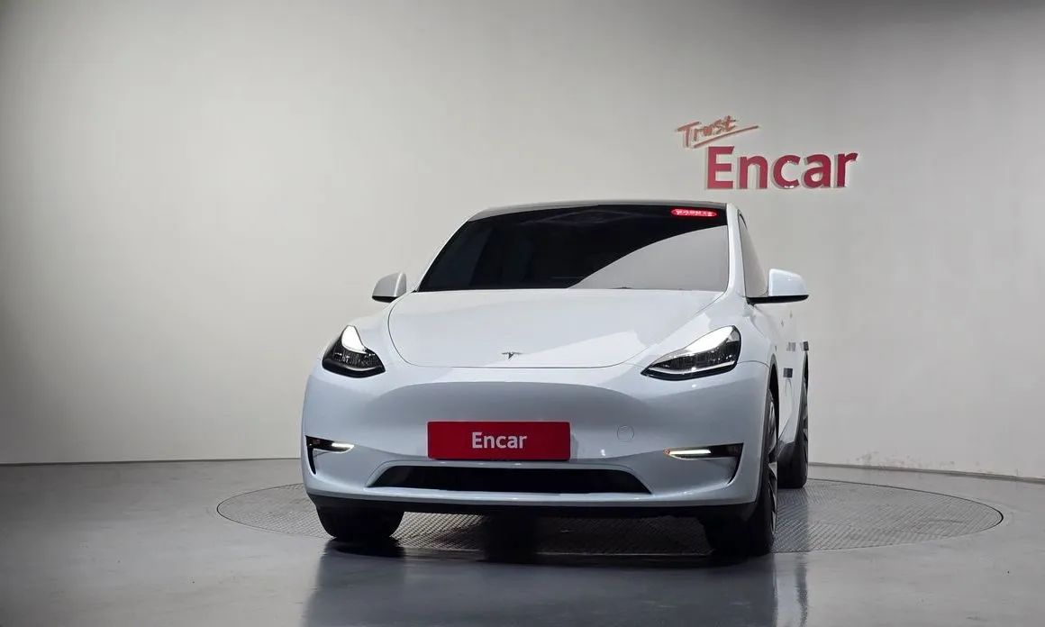 Tesla Model Y — фото 7