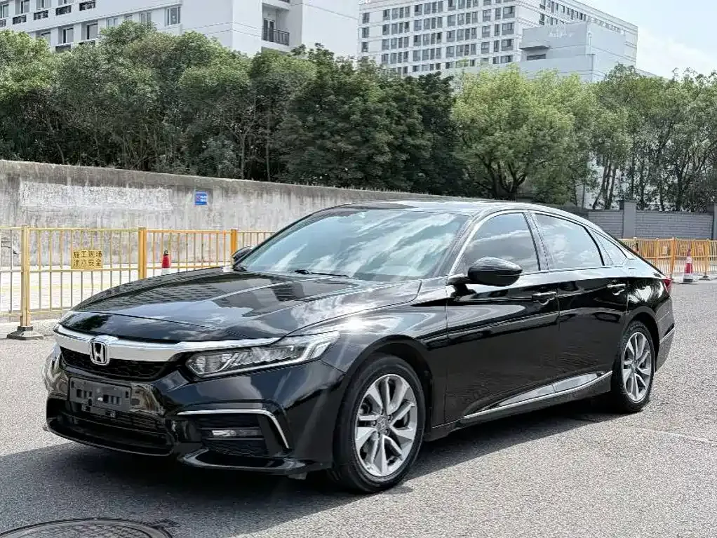 Honda Inspire — фото 1