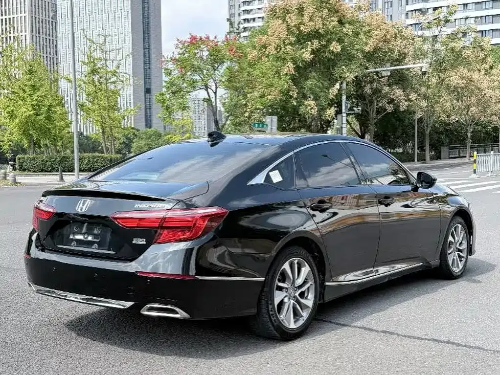 Honda Inspire — фото 4