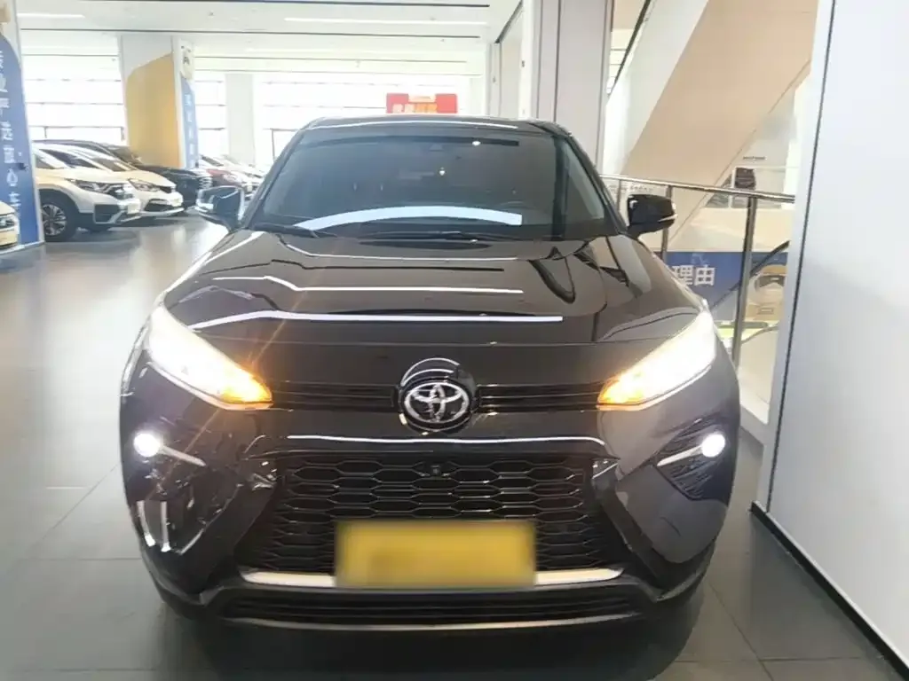 Toyota Wildlander — фото 7