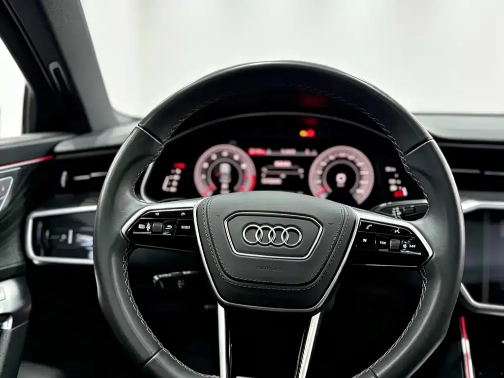 Audi A6L — фото 2
