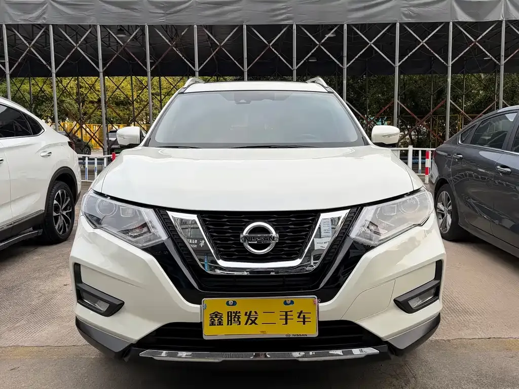 Nissan X-Trail — фото 10