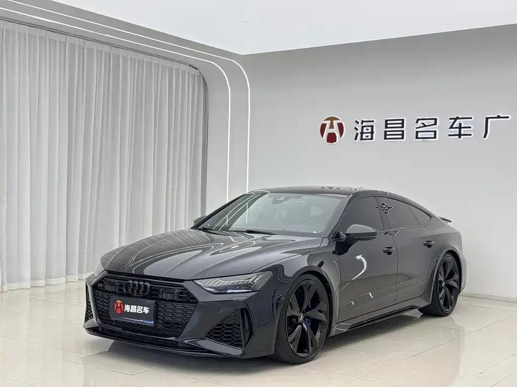 Audi RS 7 — фото 1