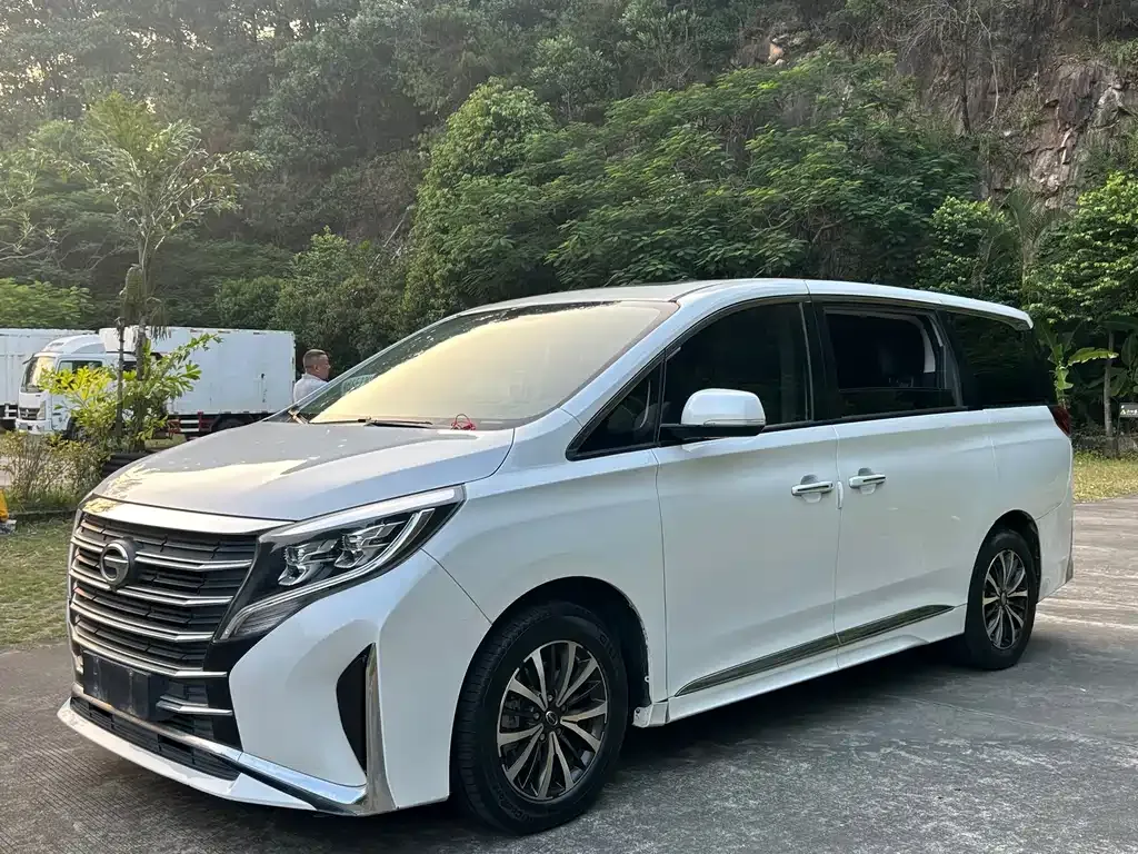 GAC Motor Trumpchi M8 — фото 1