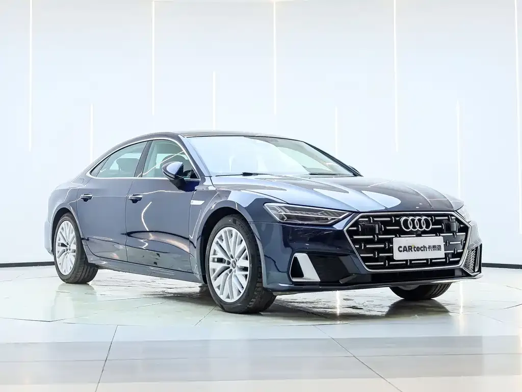 Audi A7L — фото 8