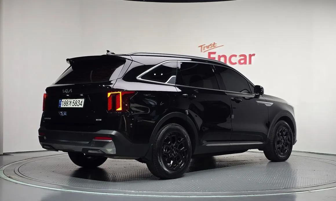 Kia Sorento — фото 5