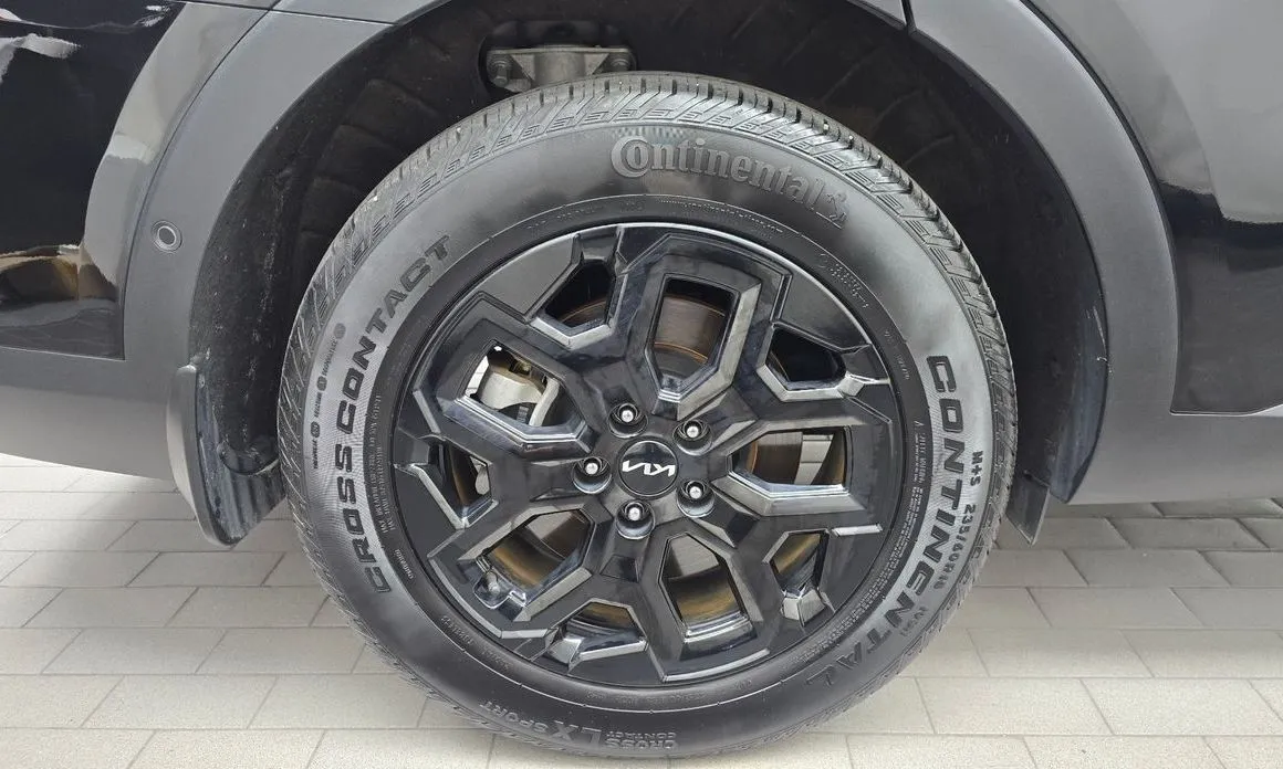 Kia Sorento — фото 9
