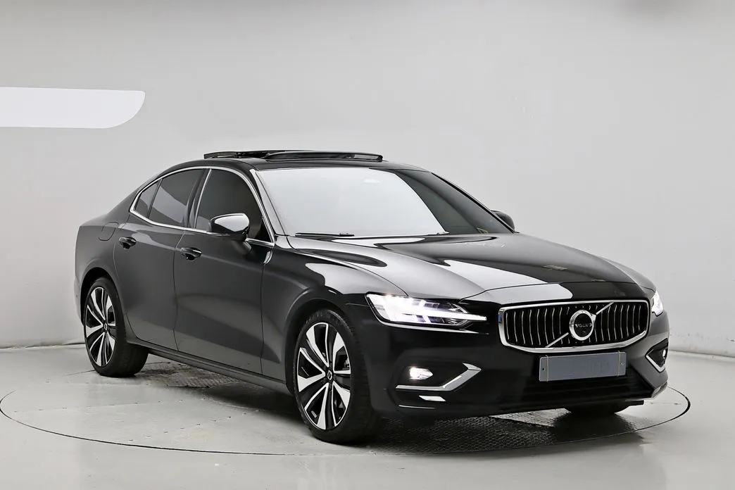 Volvo S60 — фото 5