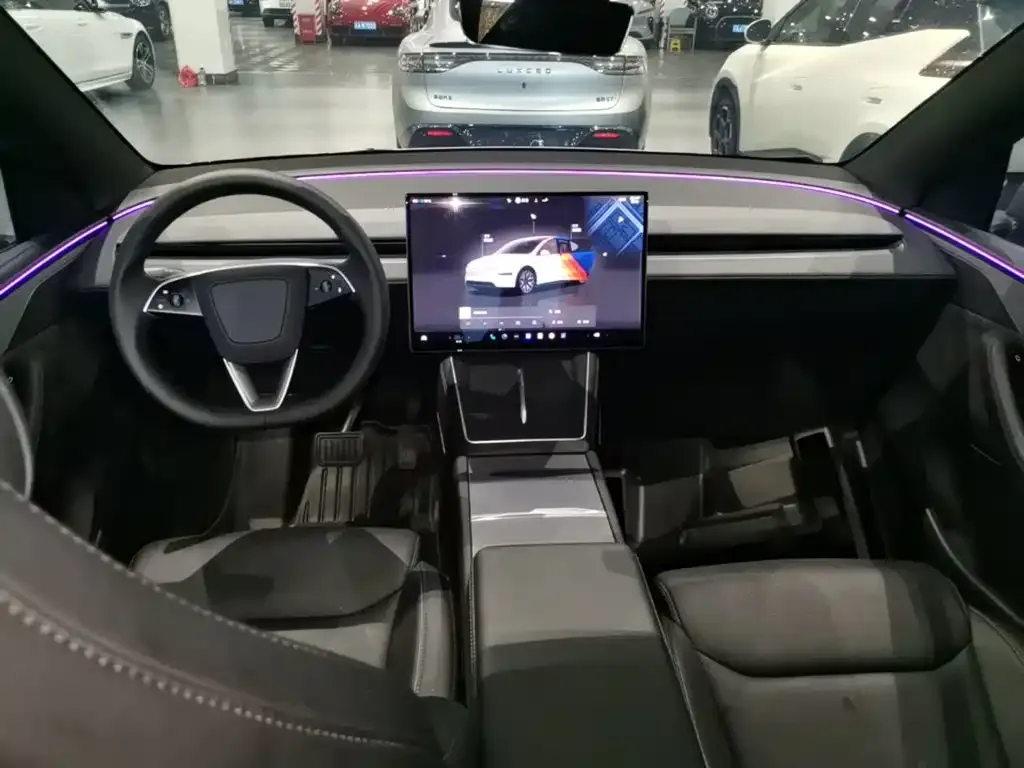 Tesla Model Y L — фото 2