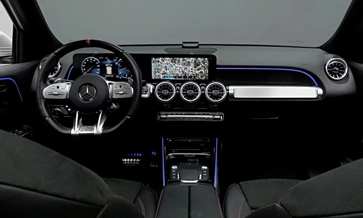 Mercedes-Benz GLB-Class — фото 10