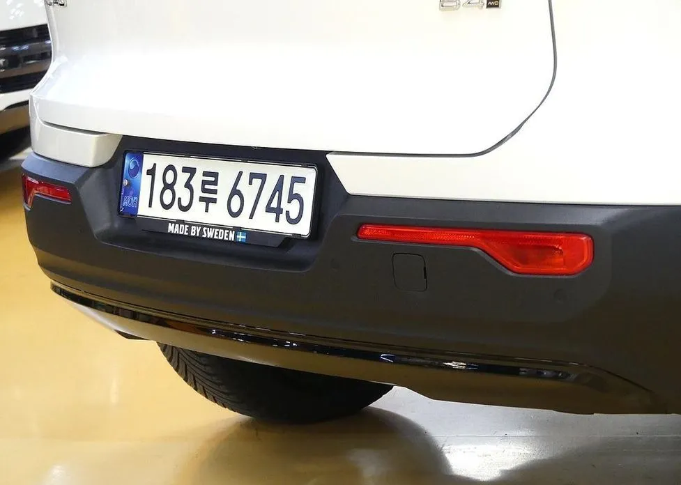Volvo XC40 — фото 2