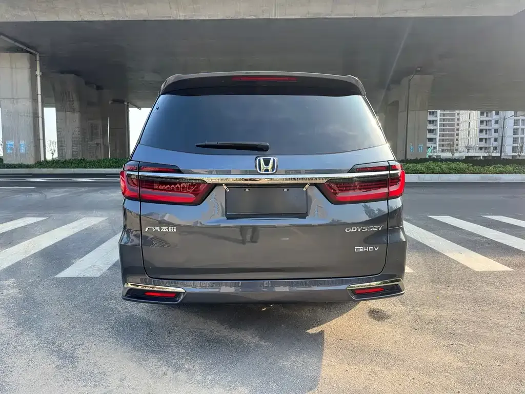 Honda Odyssey — фото 5