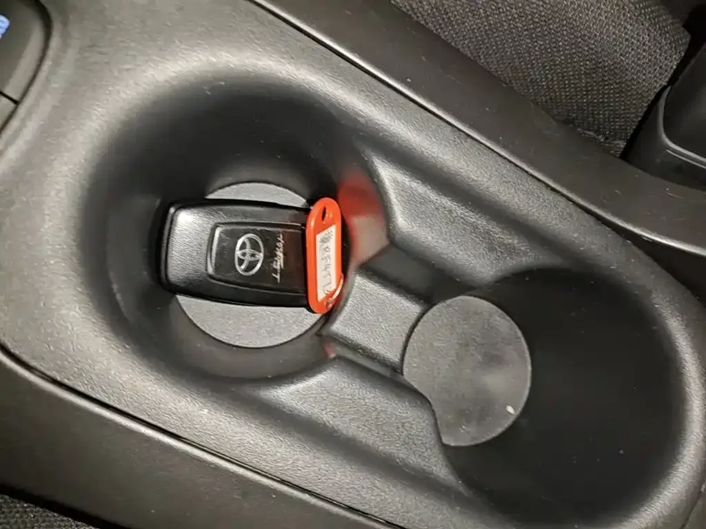 Toyota Levin — фото 10