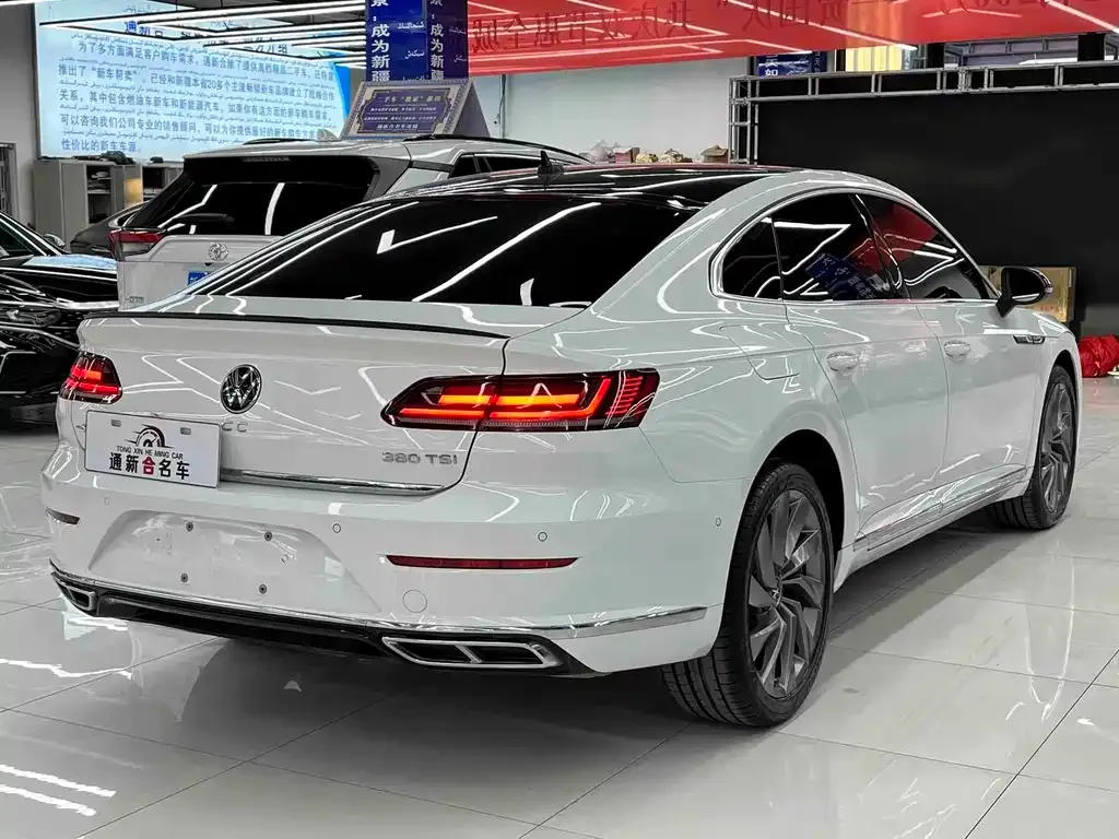 Volkswagen CC — фото 7