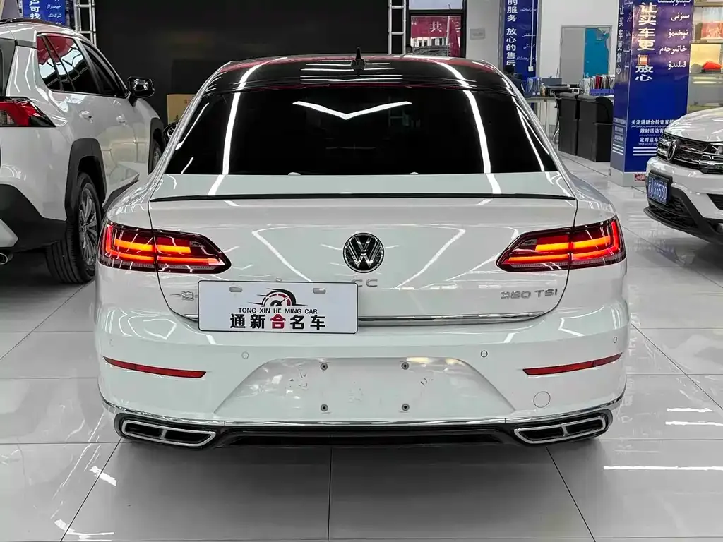 Volkswagen CC — фото 3