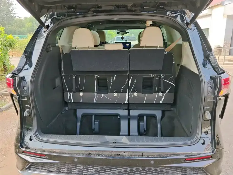 Toyota Granvia — фото 8