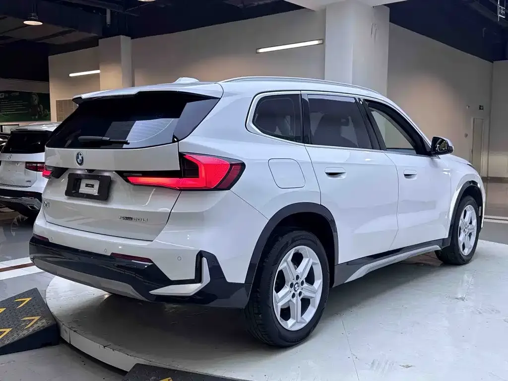 BMW X1 — фото 10