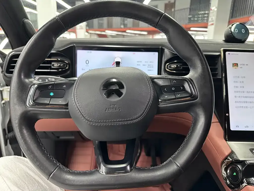 NIO EC6 — фото 10
