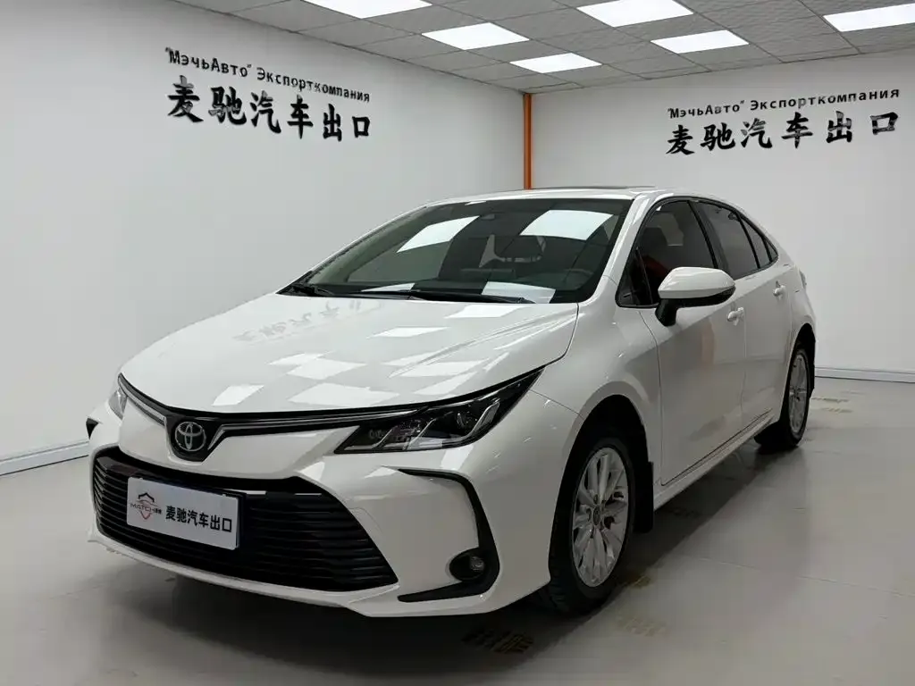 Toyota Corolla — фото 1