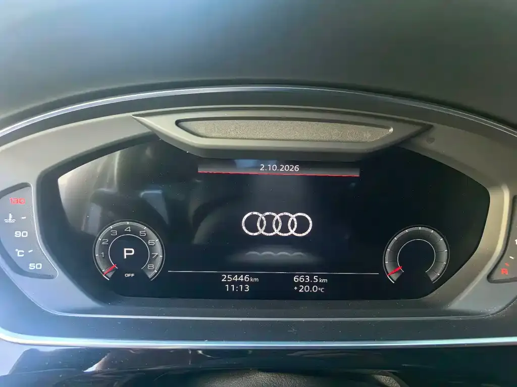 Audi A8 — фото 4