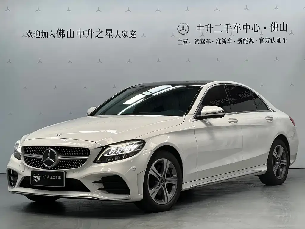 Mercedes-Benz C-Class — фото 1