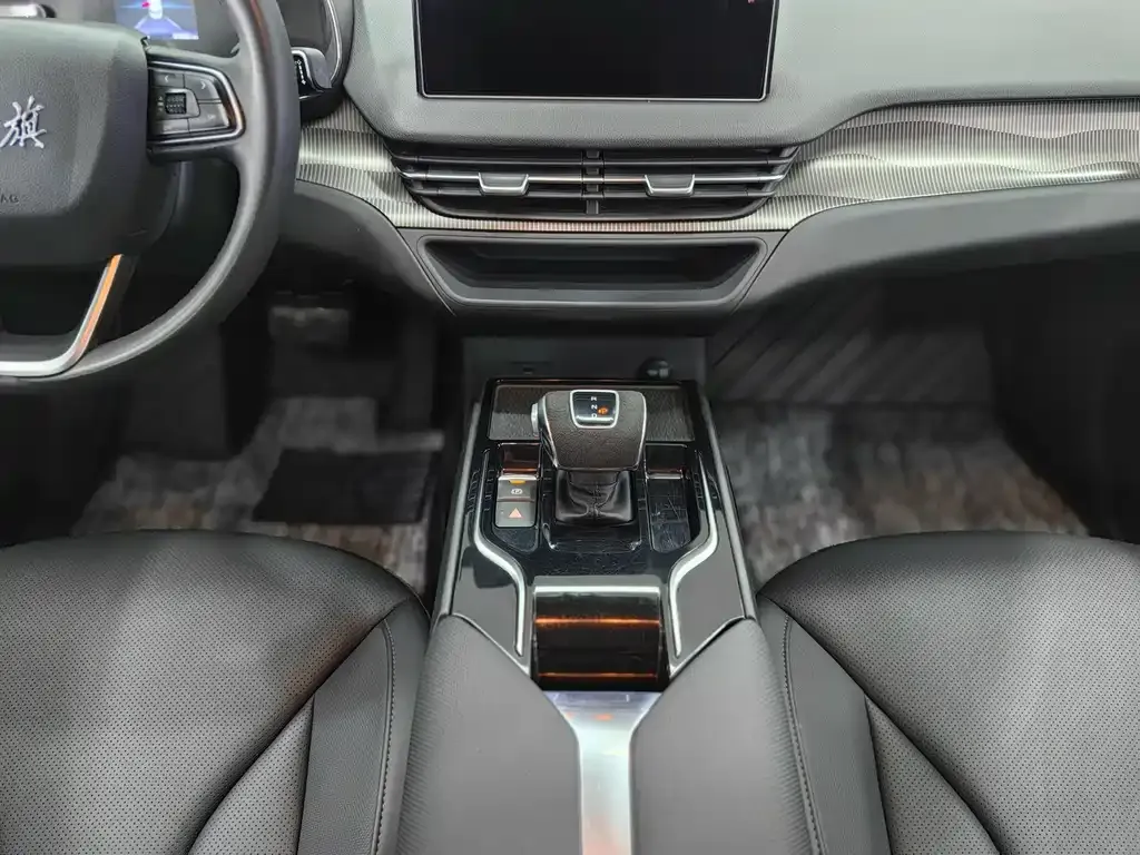 Hongqi E-QM5 — фото 6