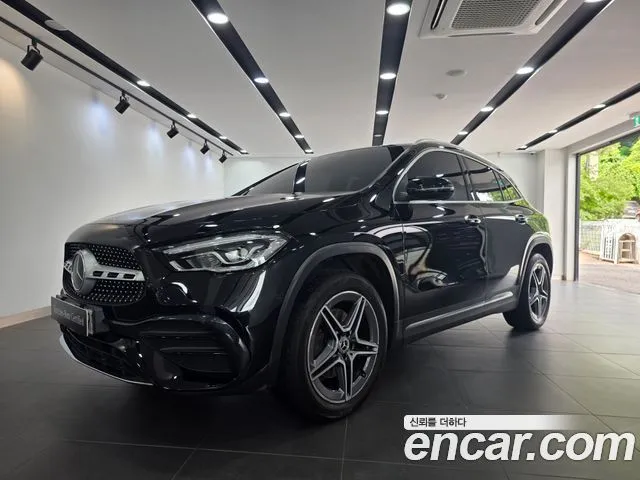 Mercedes-Benz GLA-Class — фото 1