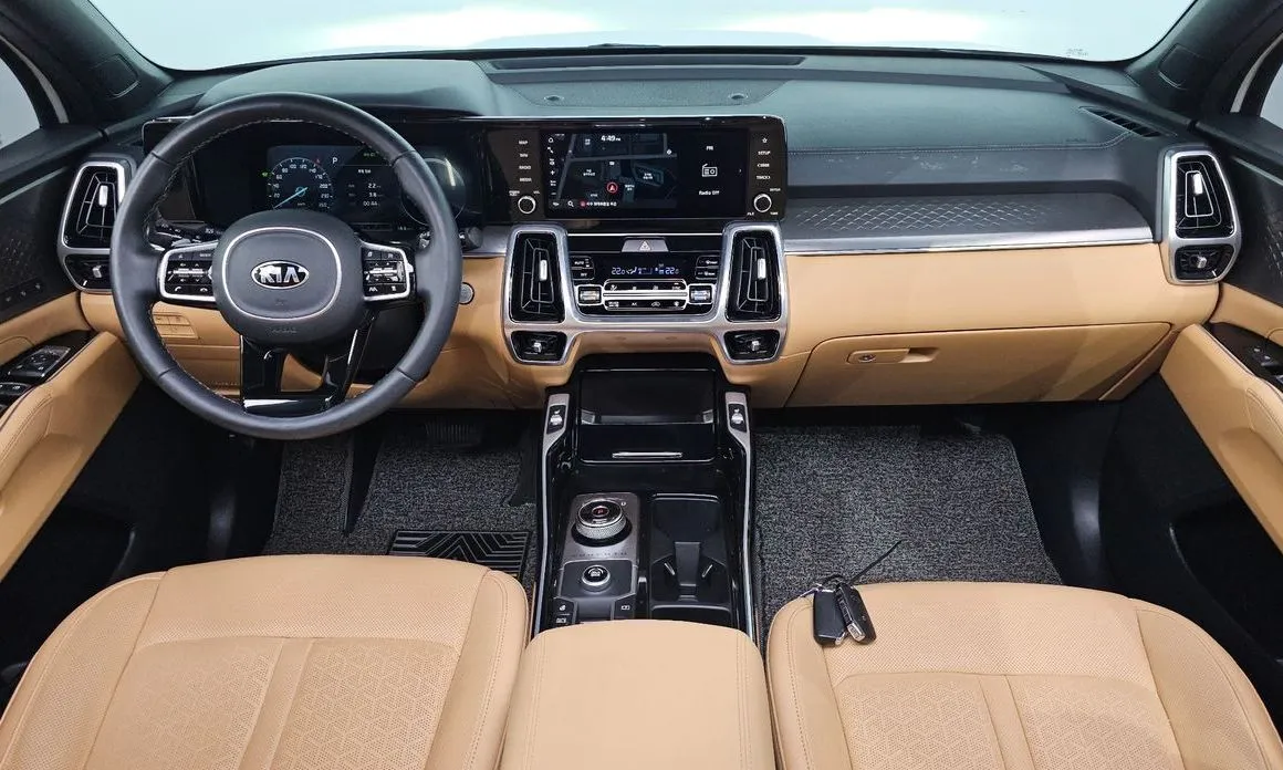 Kia Sorento — фото 8