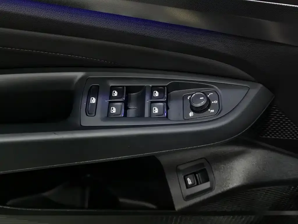 Volkswagen Passat — фото 4