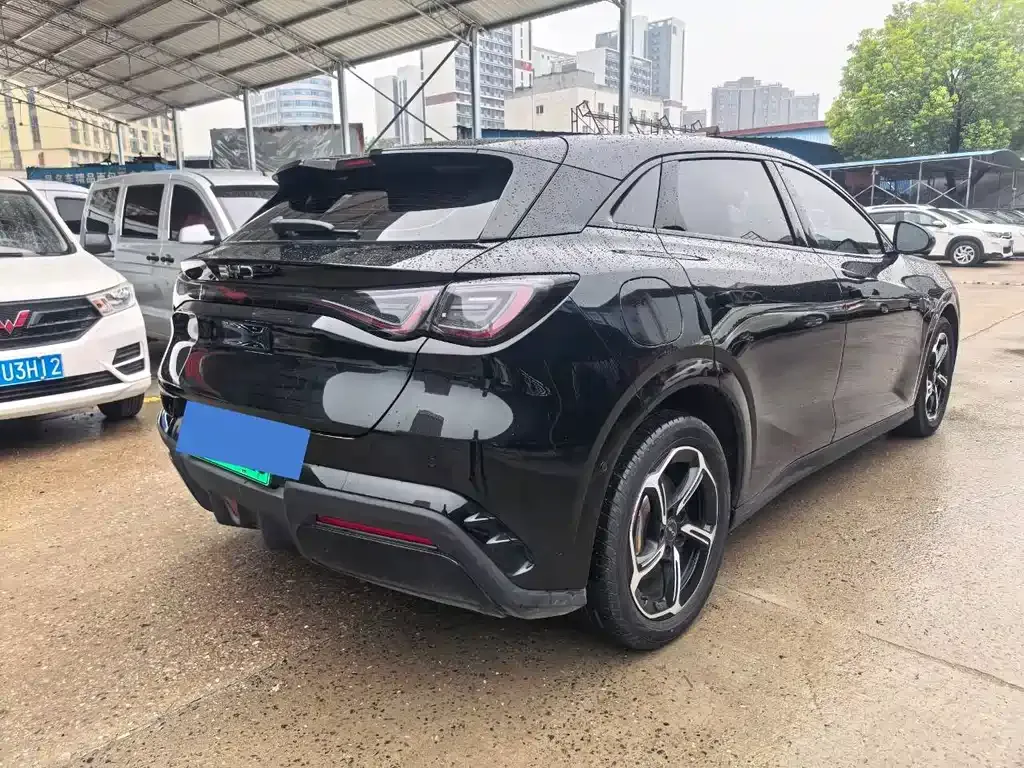 BYD Seal 06GT — фото 10