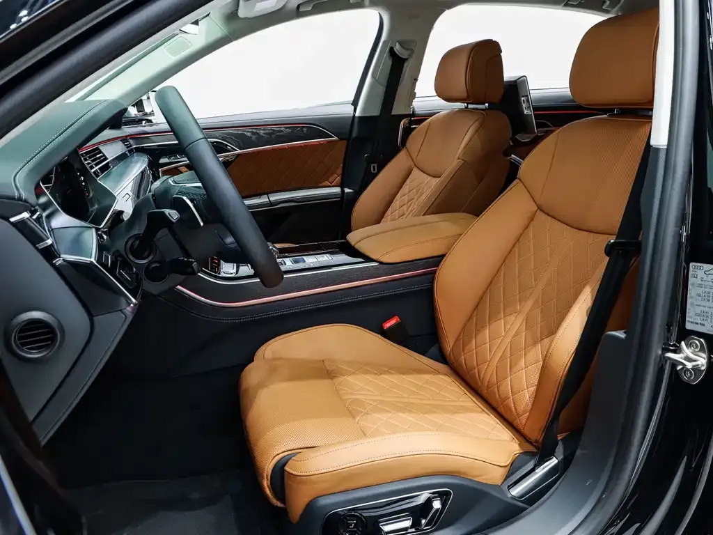 Audi A8 — фото 5