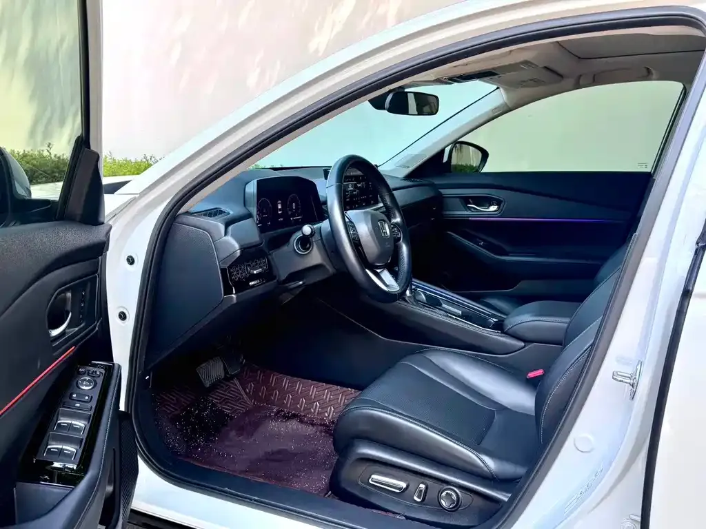 Honda Accord — фото 6