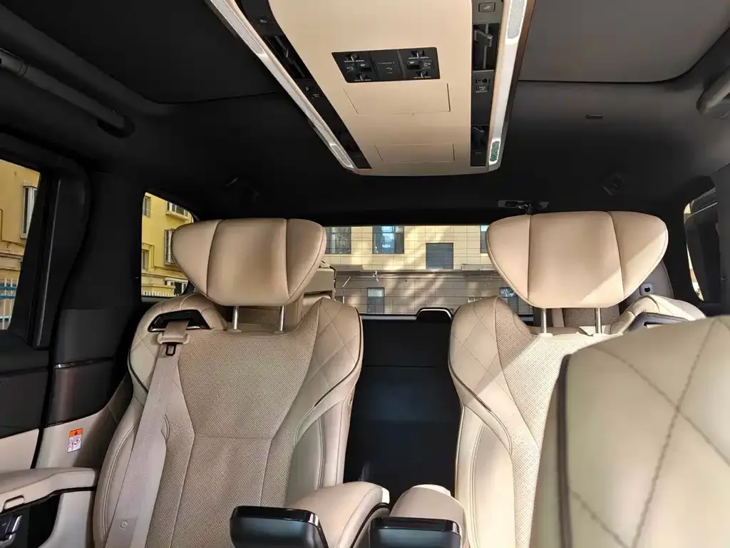 Toyota Alphard — фото 5