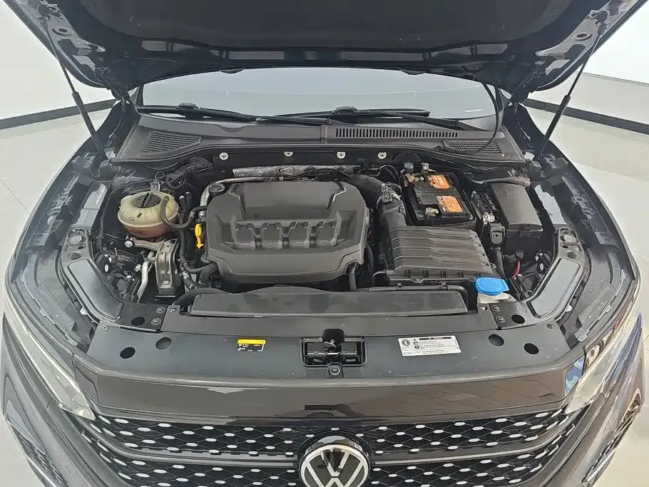 Volkswagen Passat — фото 8