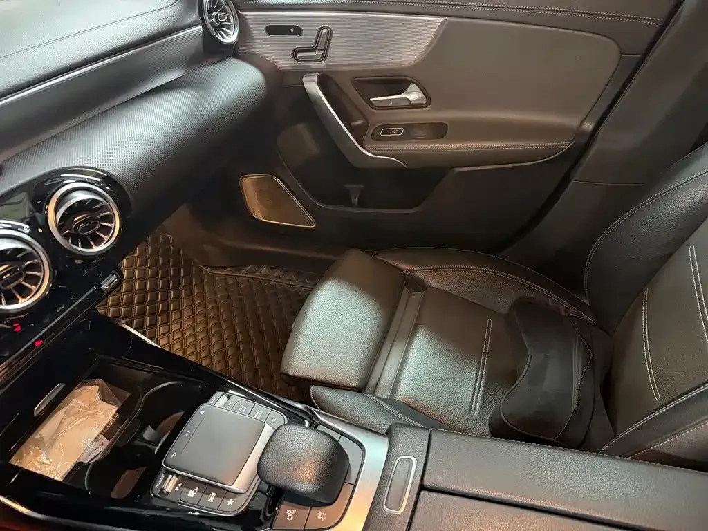 Mercedes-Benz A-Class AMG — фото 4