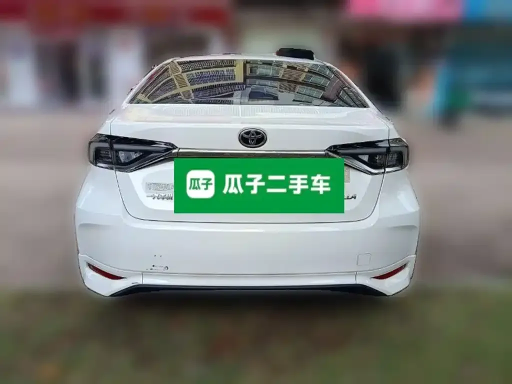 Toyota Corolla — фото 2