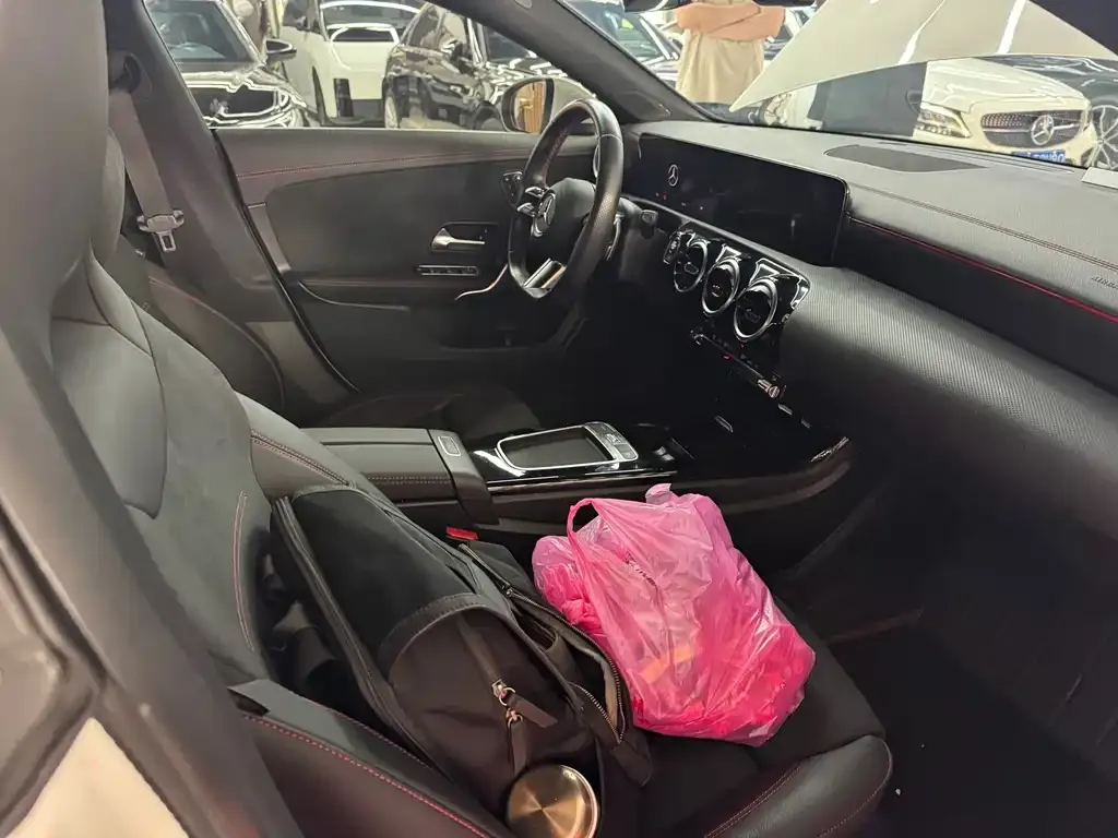 Mercedes-Benz CLA (Import) — фото 10