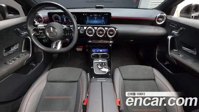 Mercedes-Benz A-Class — фото 10