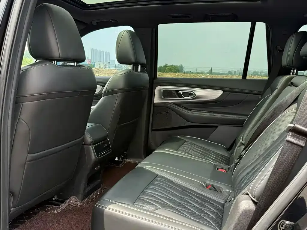 GAC Motor Trumpchi GS8 — фото 5