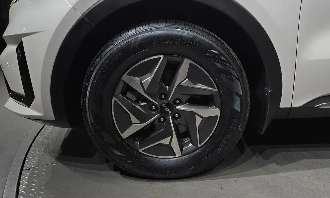 Kia Sorento — фото 5