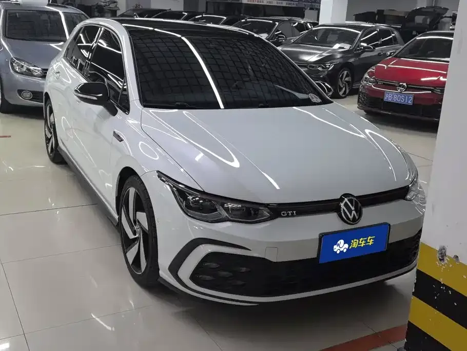 Volkswagen Golf GTI — фото 8