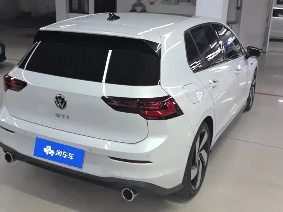 Volkswagen Golf GTI — фото 7
