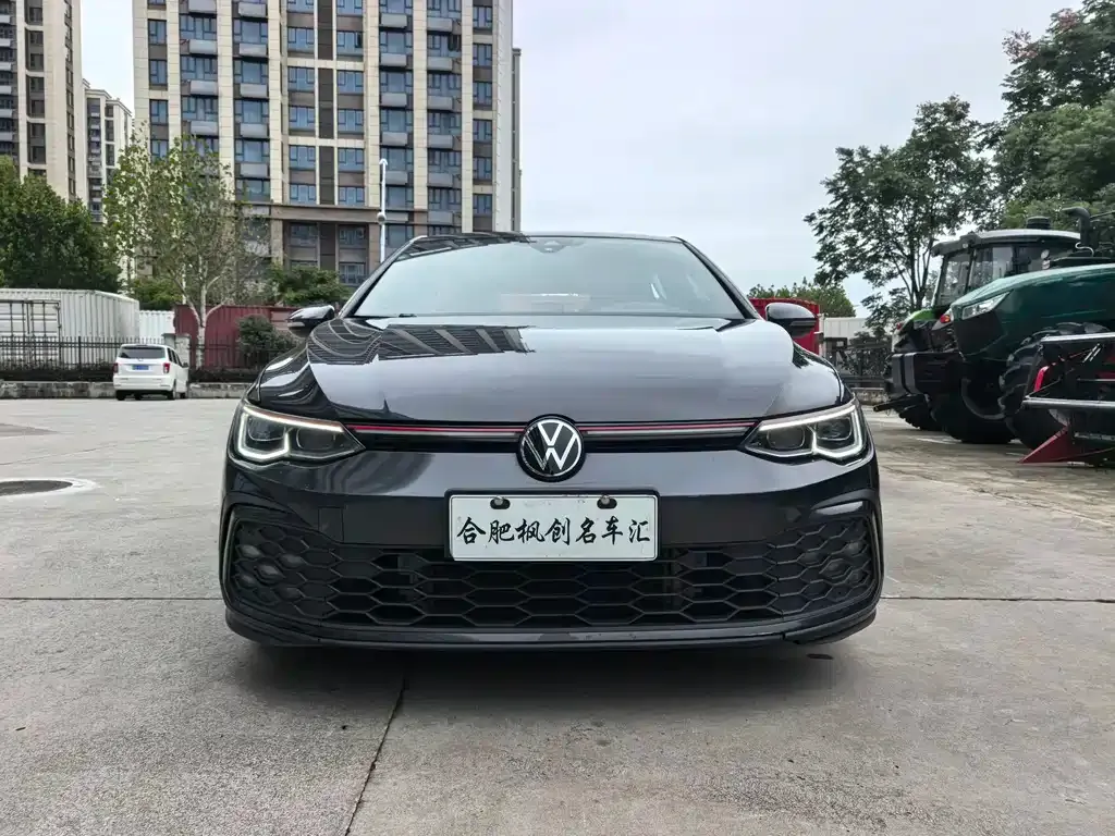 Volkswagen Golf GTI — фото 6