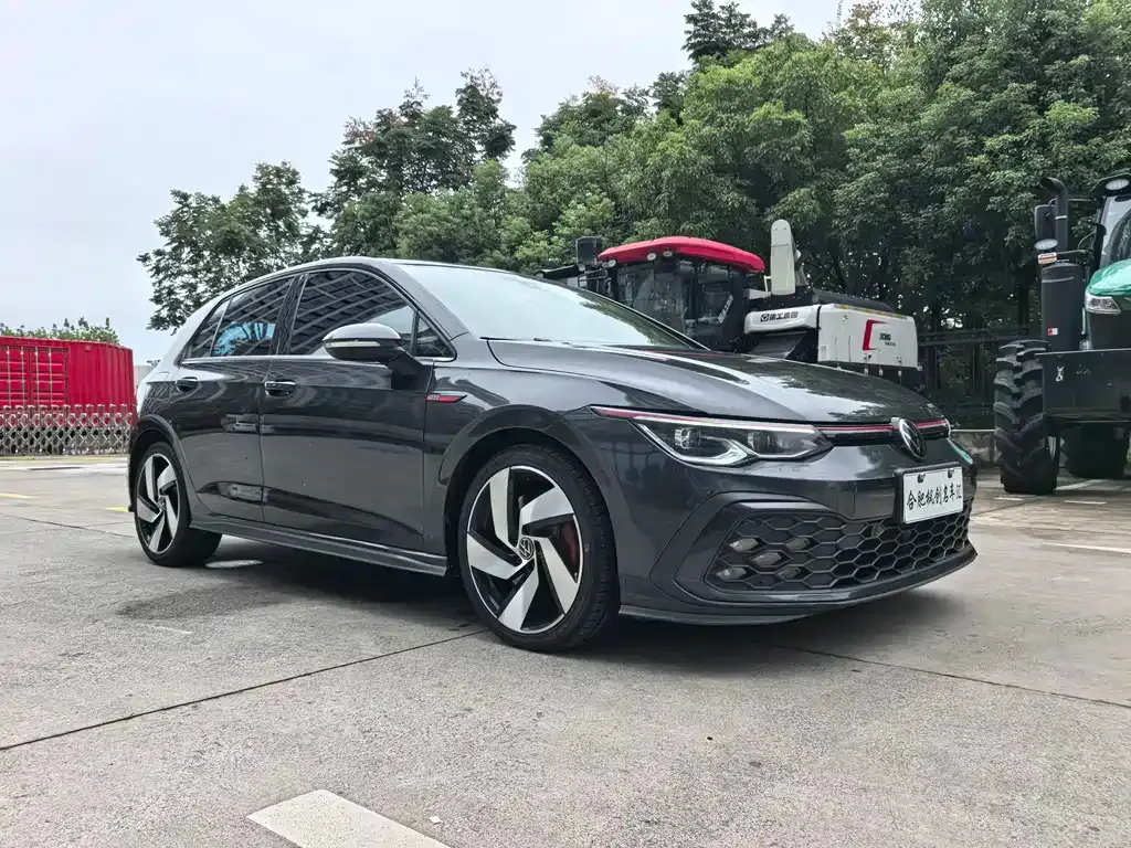 Volkswagen Golf GTI — фото 7