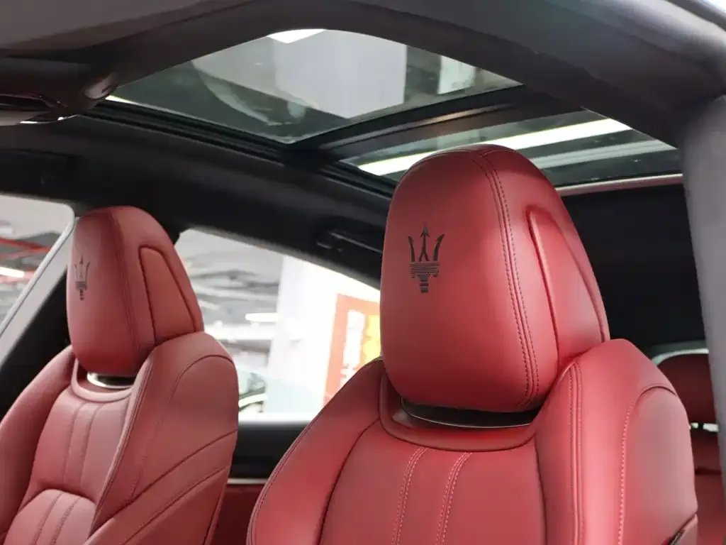 Maserati Levante — фото 3
