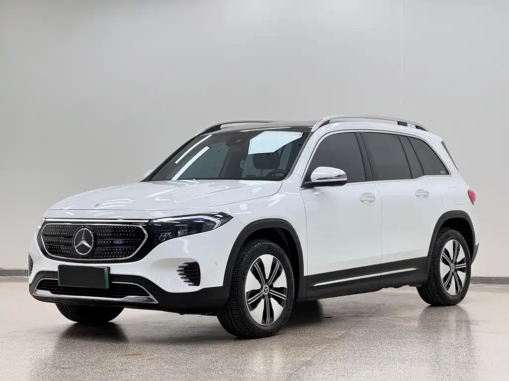 Mercedes-Benz EQB — фото 1