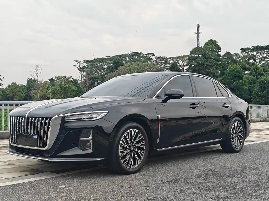 Hongqi H5 — фото 1