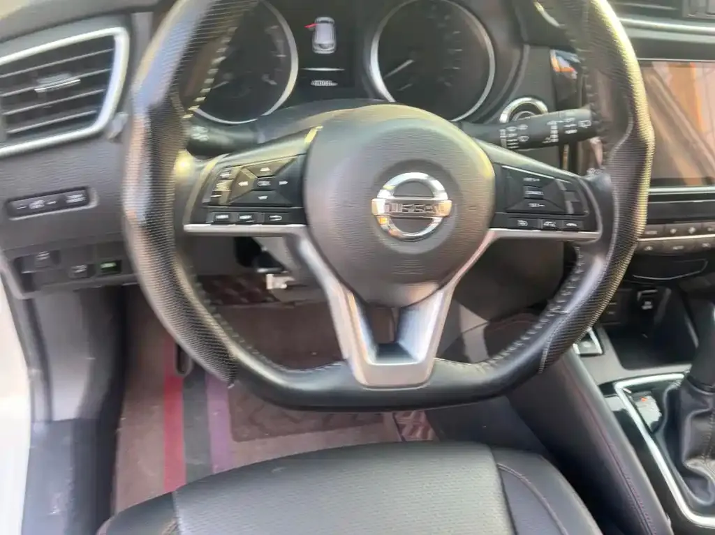 Nissan Qashqai — фото 4