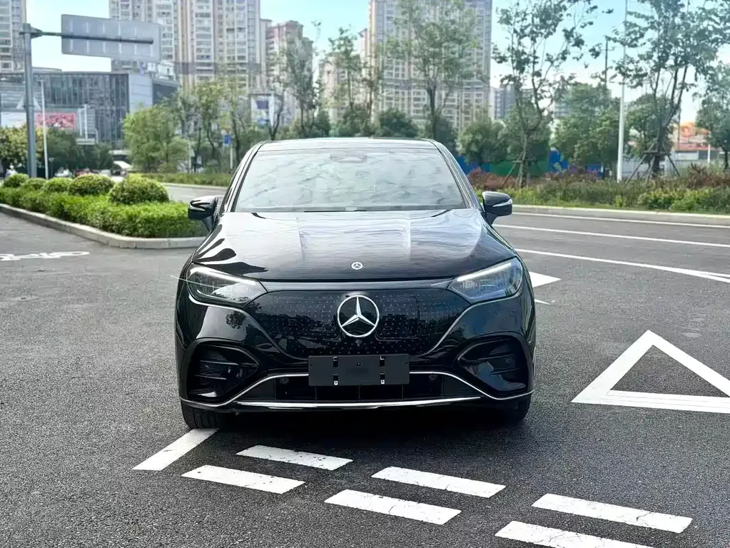 Mercedes-Benz EQE SUV — фото 10