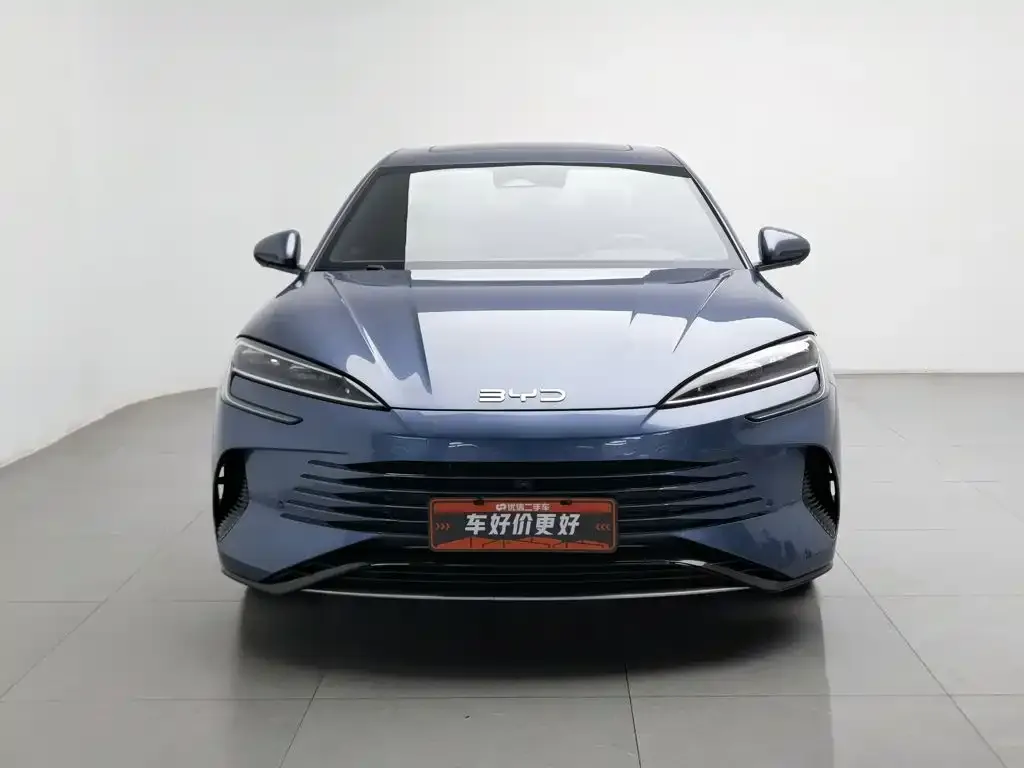 BYD Seal — фото 3